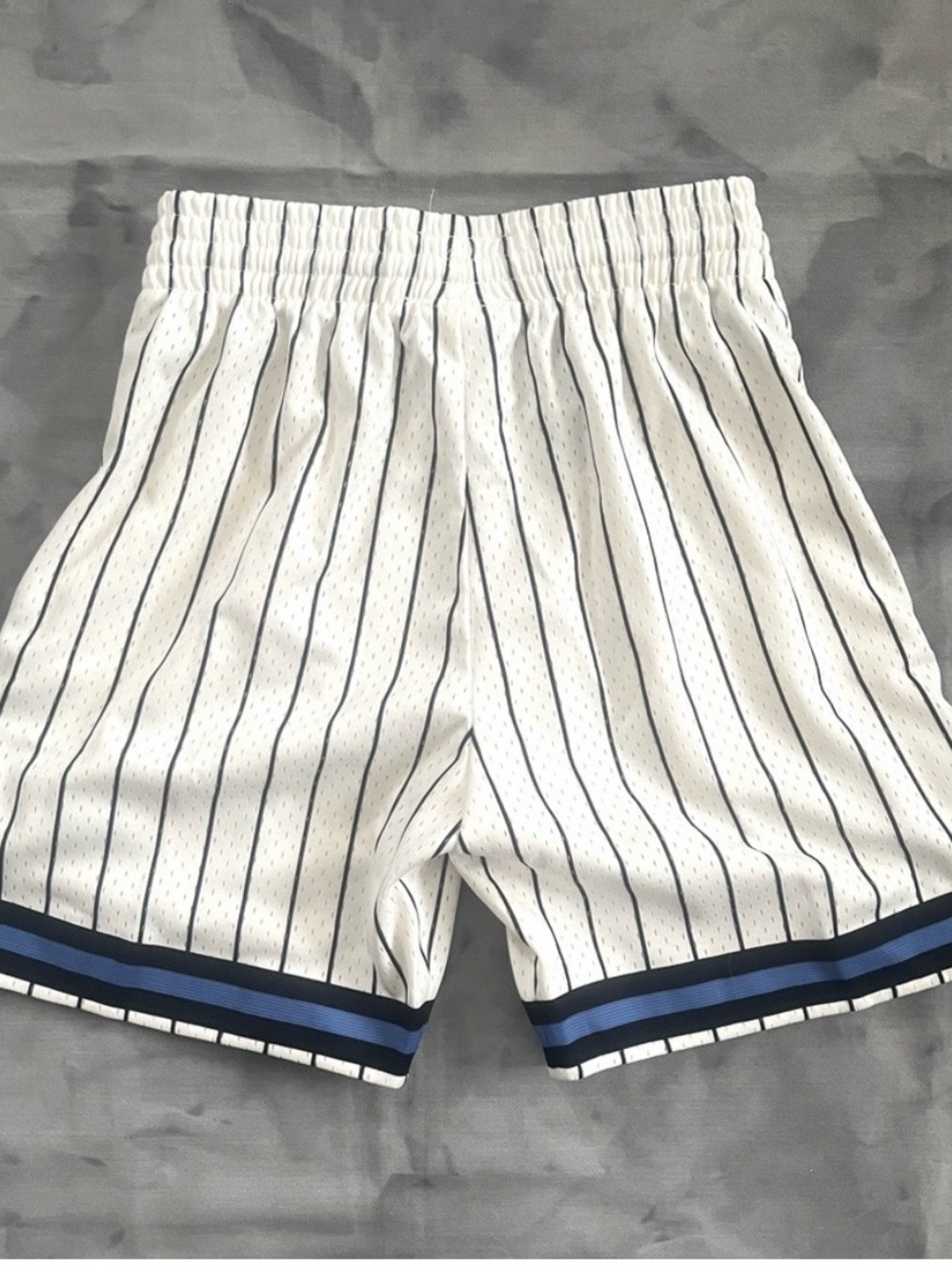Mitchell & Ness Orlando Magic Cream Chainstitched Swingman Shorts